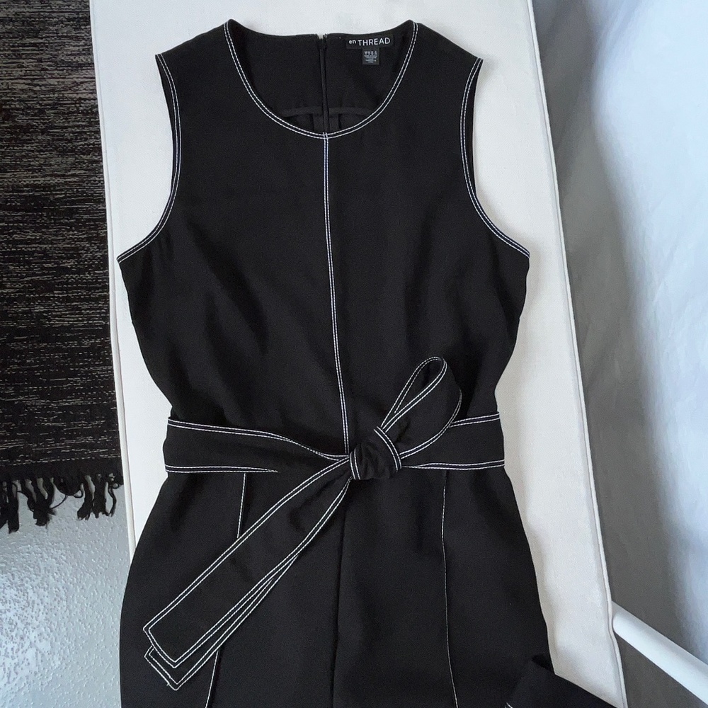 En Thread (XS) pantsuit, sleeveless, with top-stitching & tie, NWOT.